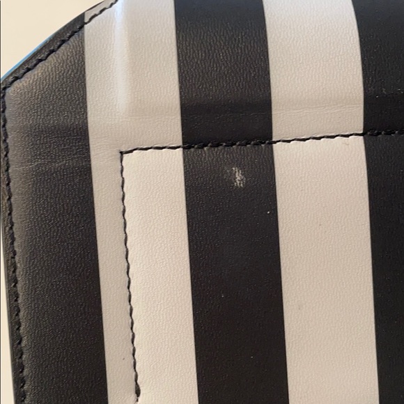 GIVENCHY Mini Bow-Cut Strap Bag - Picture 9 of 11